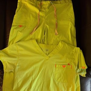 Women's scrubs medium 1 pair